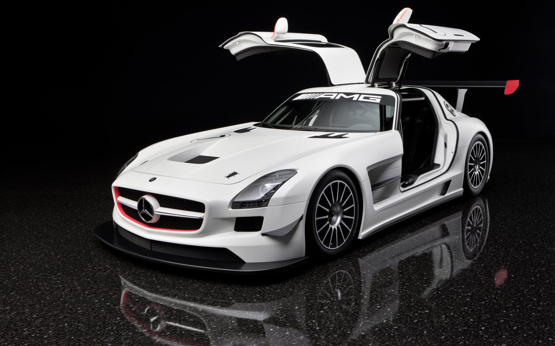 2011-SLS-AMG-GT3_04