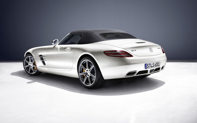 2011_SLS-AMG-Roadster_012