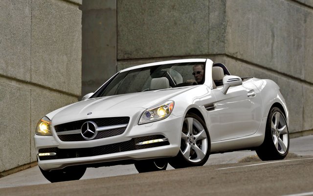 2011_slk350us_2