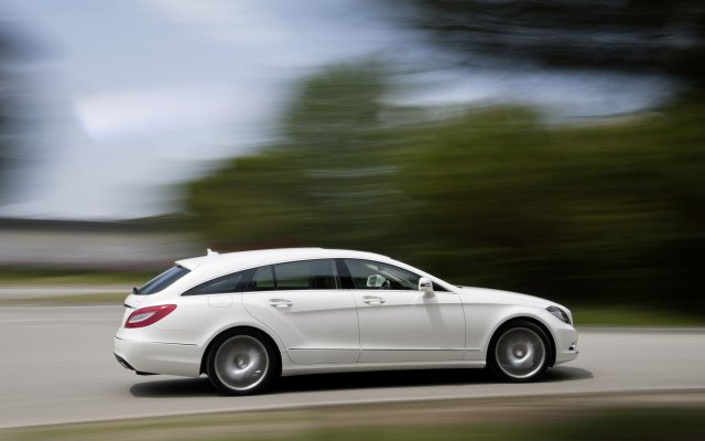 2012_cls_shootingbrake_001