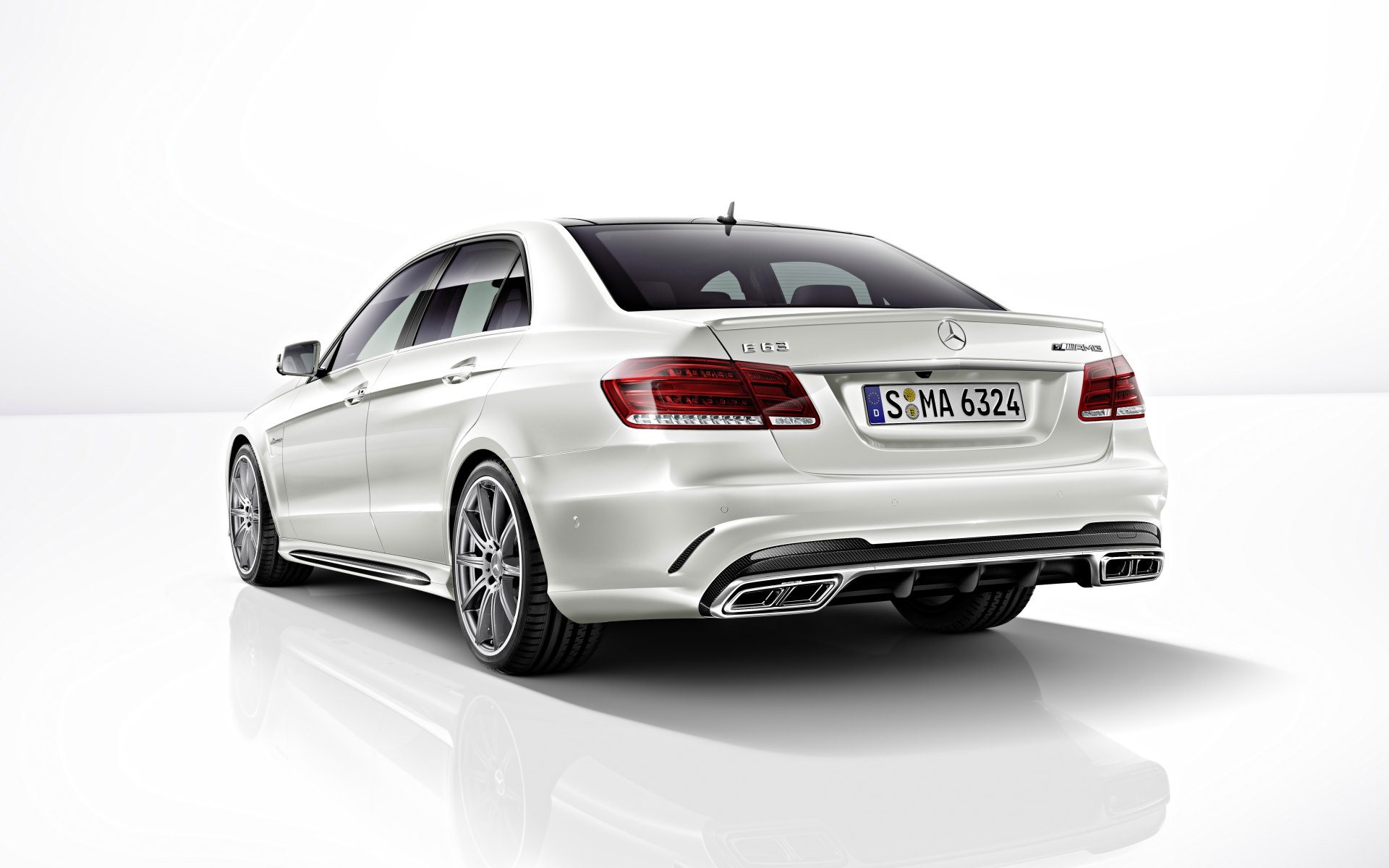 2013_E-Klasse_E63AMG_24