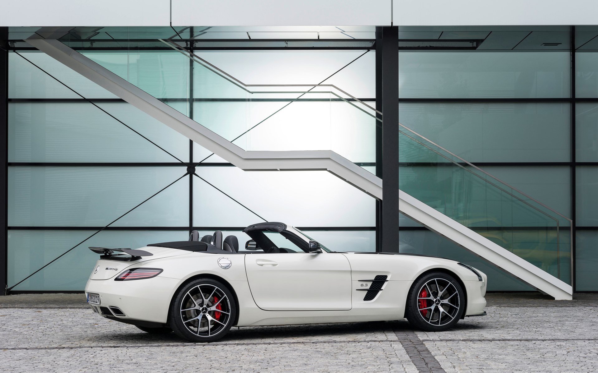 2014_slsamg_finaledition_14_roadster