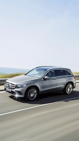 mobile_16-9_2015_glc-class_glc350-amg-line