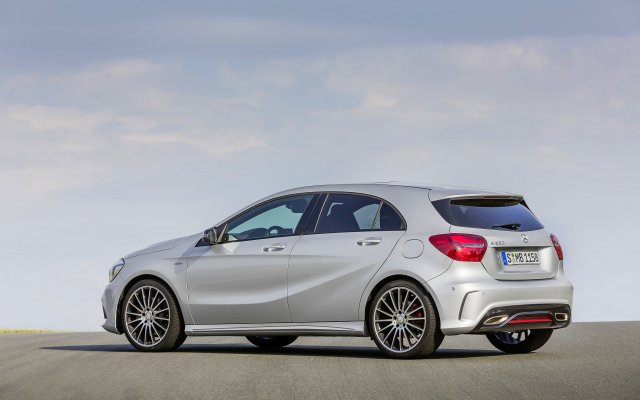 2015_A-Class_Facelift_A250_Sport_AMG_4