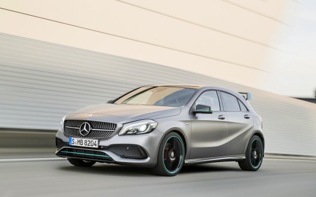 2015_A-Class_Facelift_A250_Motorsport_2