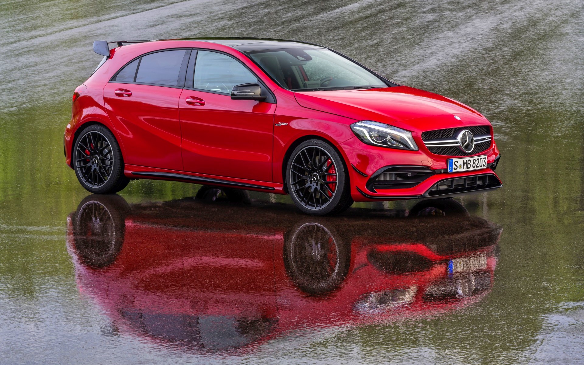 2015_A-Class_Facelift_AMG-A45_1