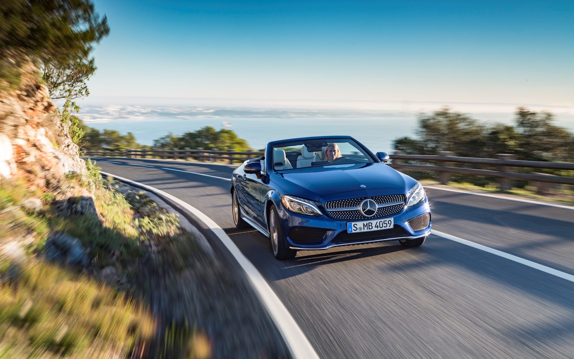 2015_a205_c400_cabrio_2