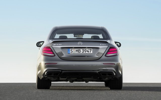 2017_w213_amg-e63_11