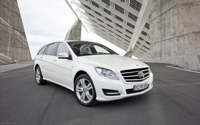 2012_r-class-grand-tourer_5