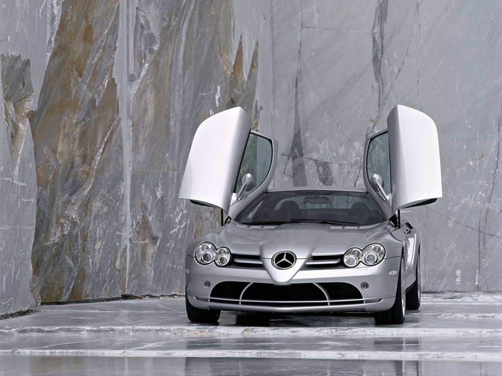 C199 McLaren SLR 07