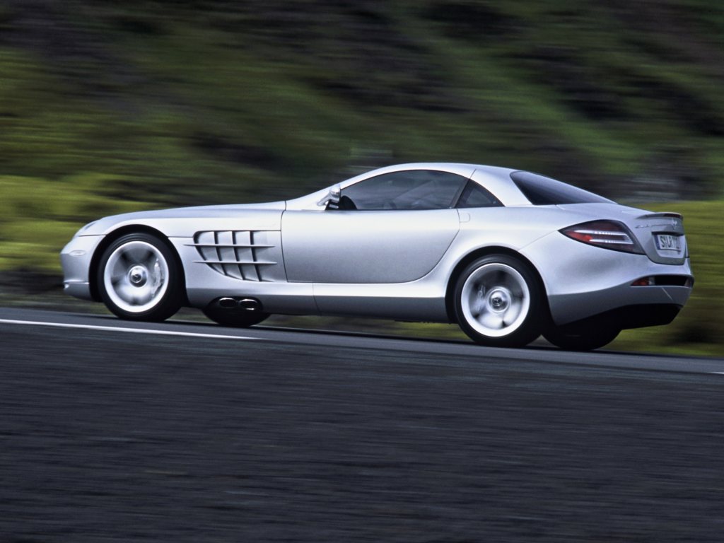 C199 McLaren SLR 23