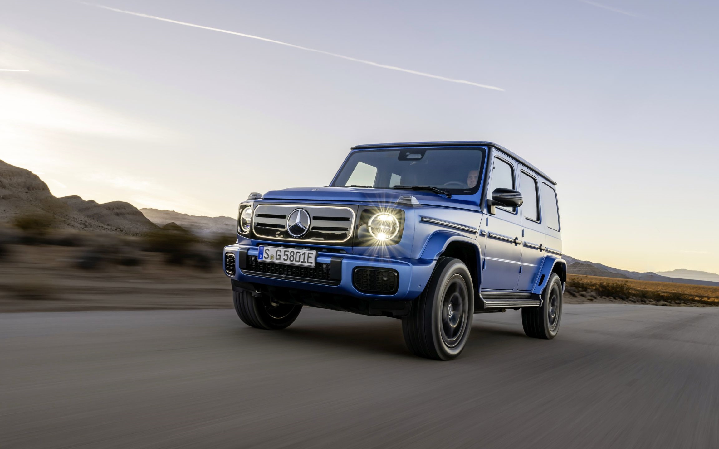 2024_w465_g-class_eq_1