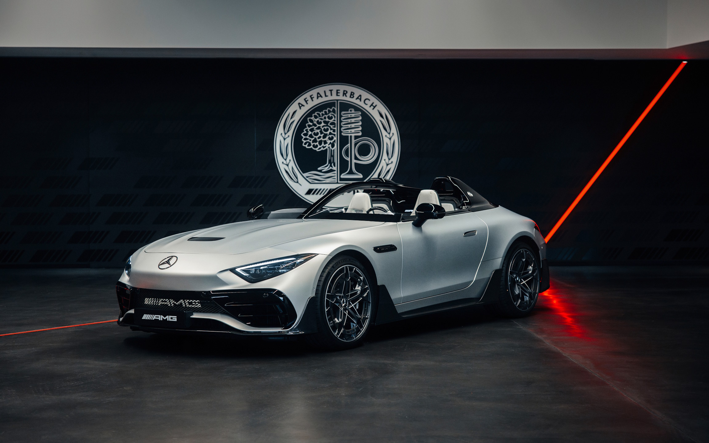 2025_amg-PureSpeed_r232_5