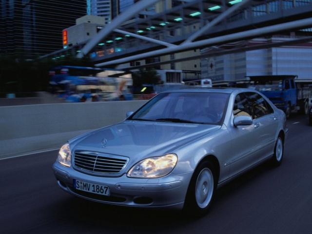 W220 03