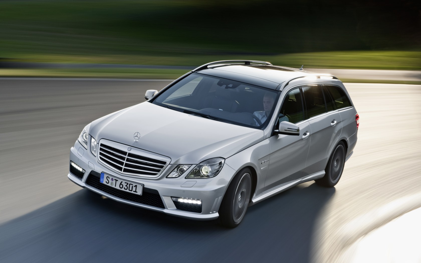 E-Klasse T-Modell E 63 AMG Exterieur 1