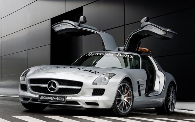 2010 F1 Safety Car SLS AMG 04