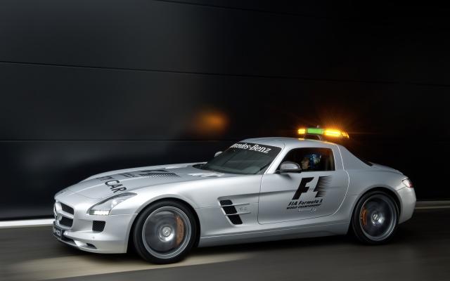 2010 F1 Safety Car SLS AMG 09